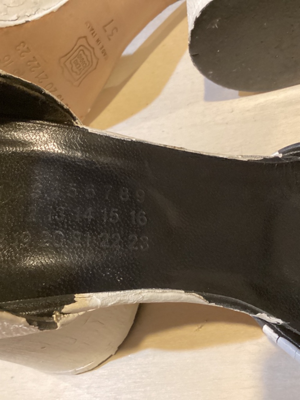 Maison Margiela tabi bianchetto heels black and white size 37 - Picture 4 of 6